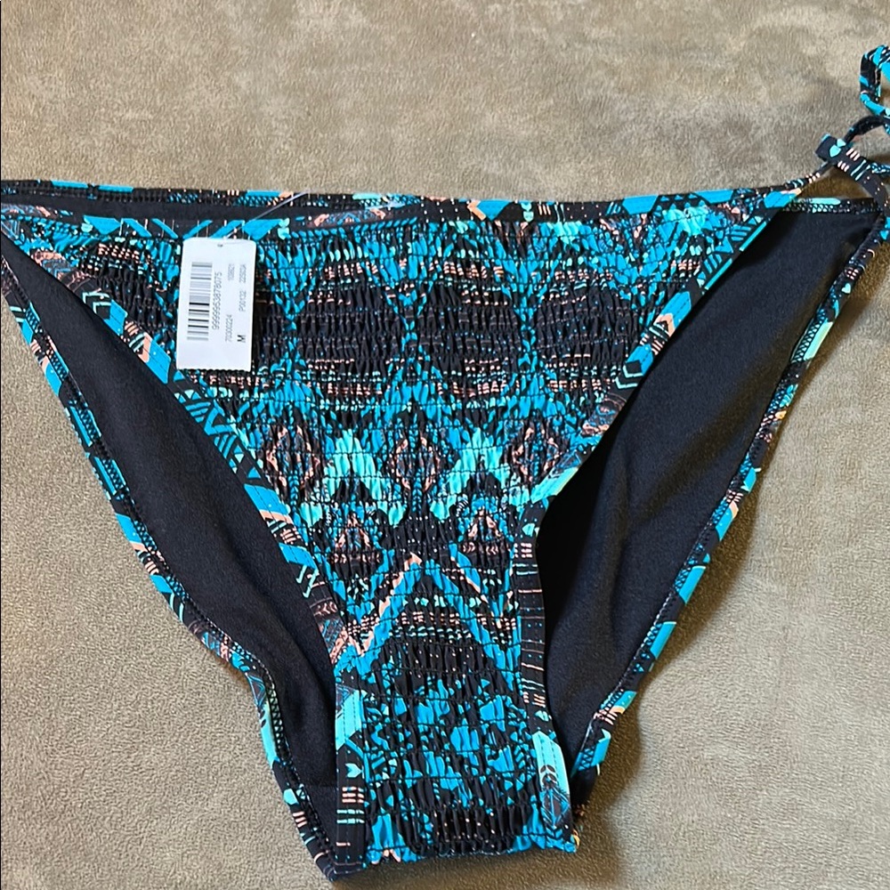# 2 la vie en rose bikini bottom